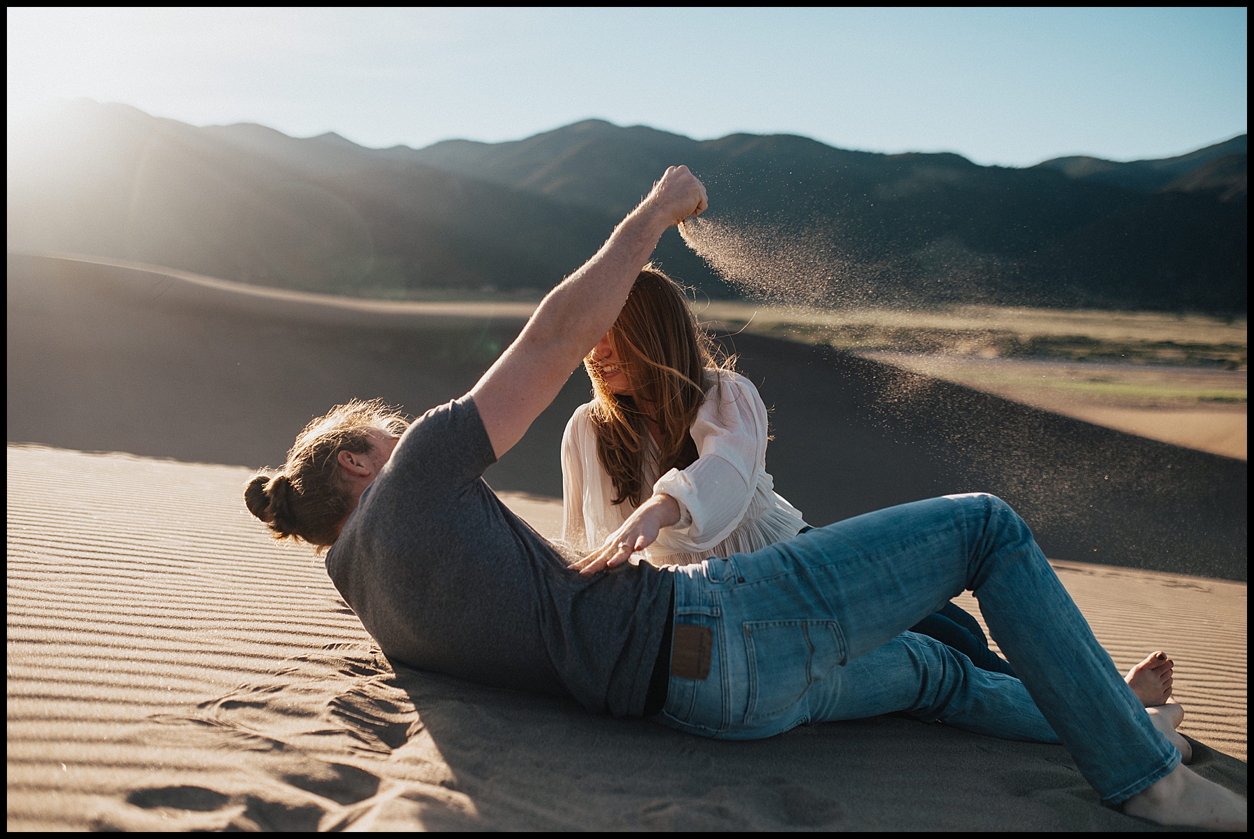 engagement session at sand dunes national park