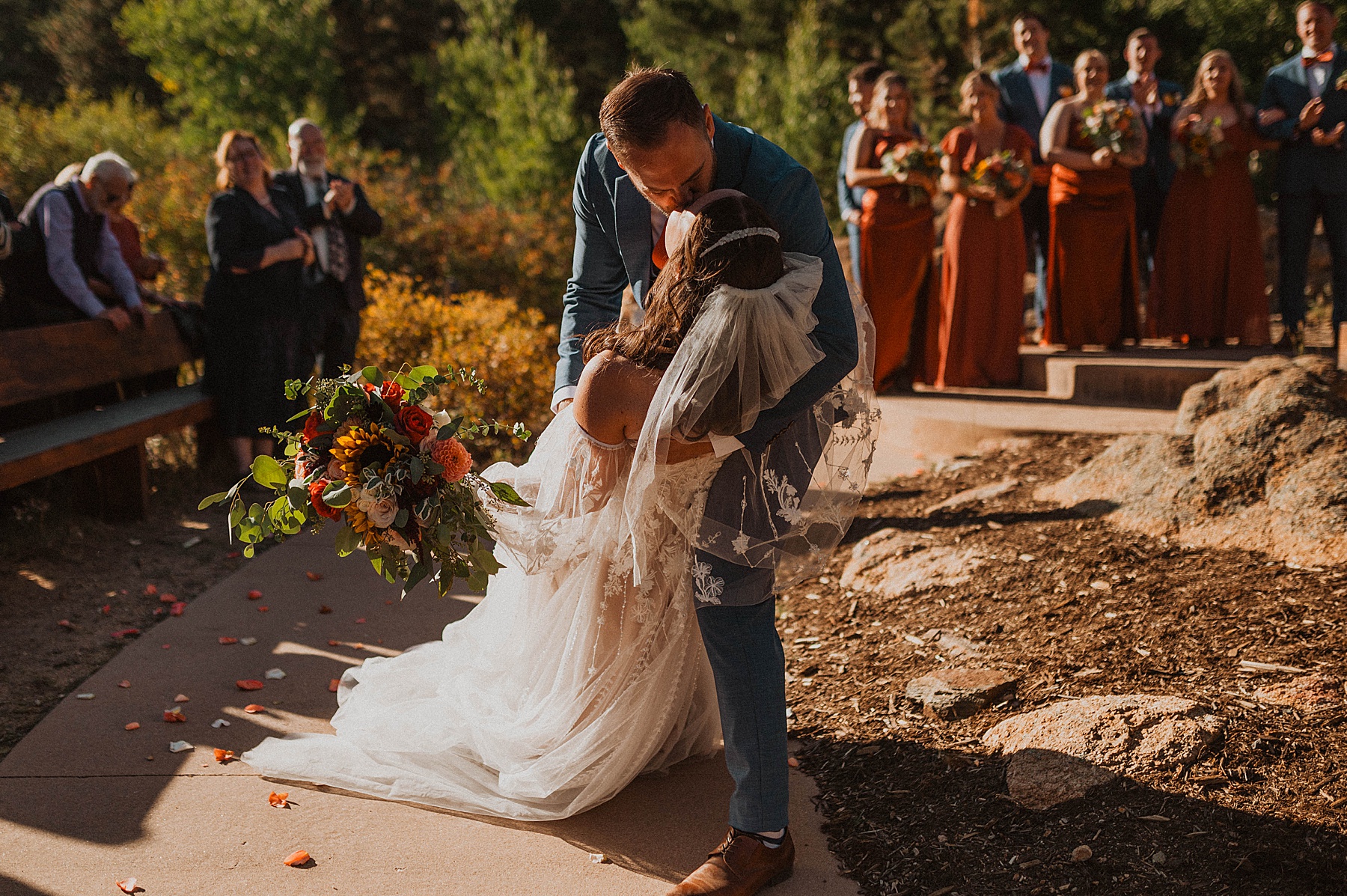 wedding at taharaa mountain lodge in estes park