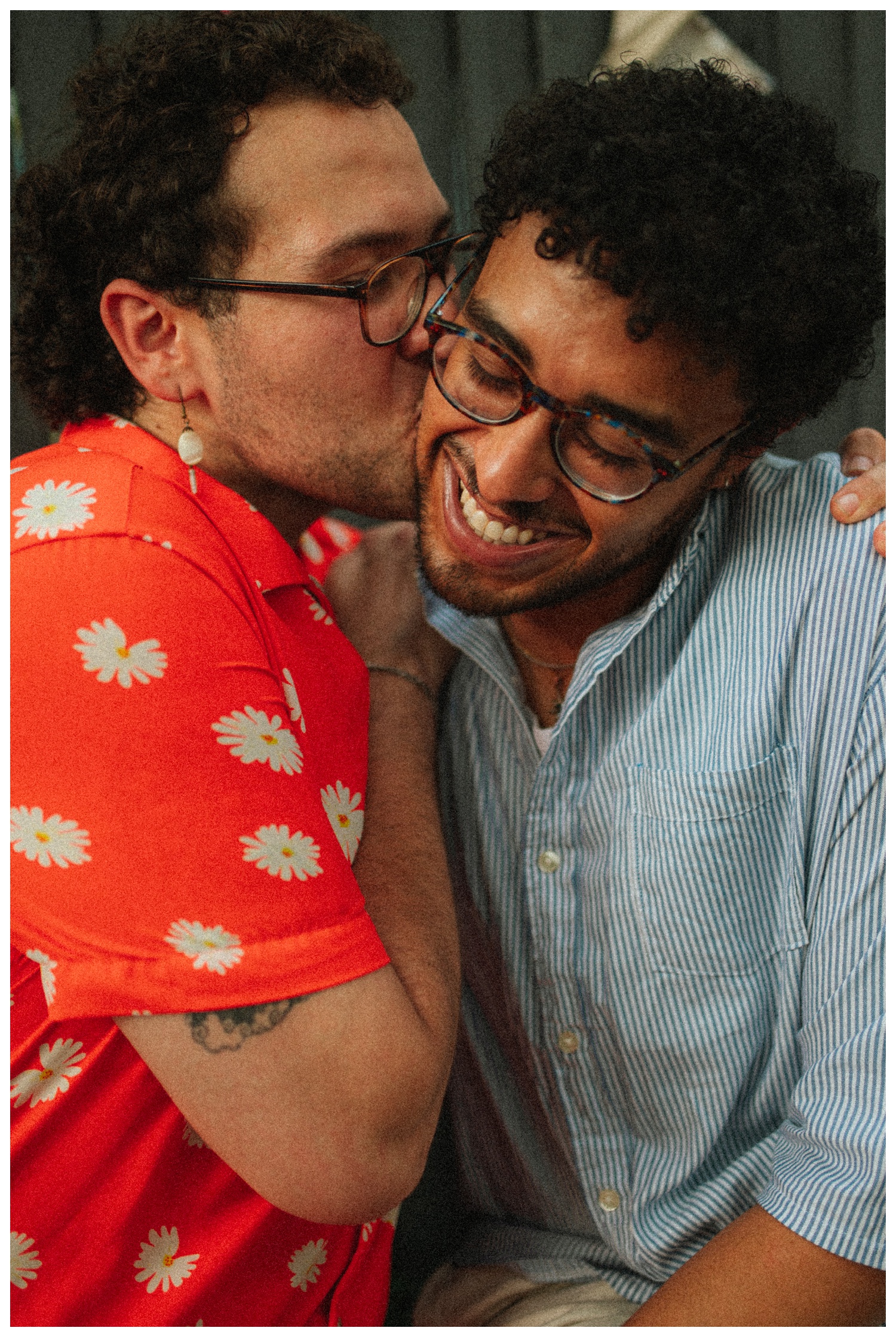 Brooklyn couple session. Engagement session in Brooklyn. NYC wedding photographer.