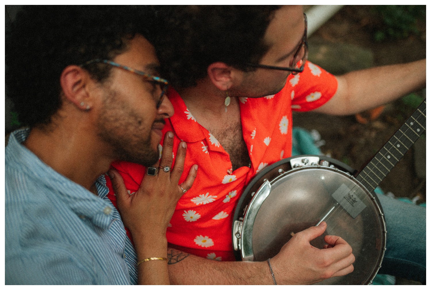 Brooklyn couple session. Engagement session in Brooklyn. NYC wedding photographer.